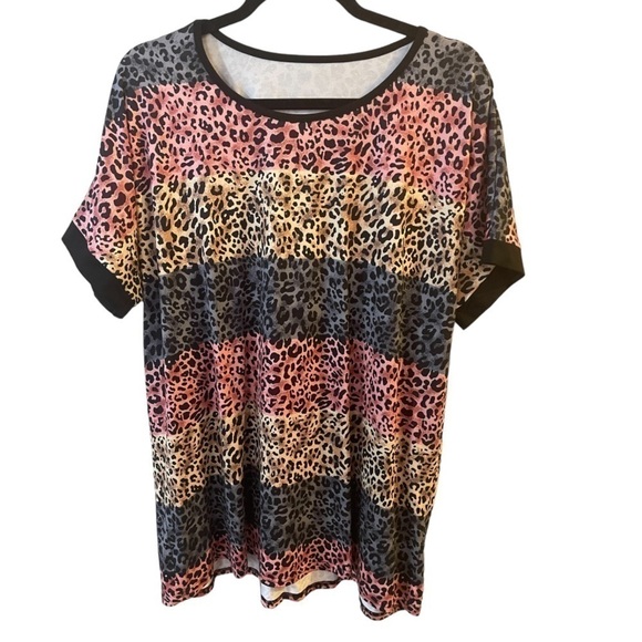 BOUTIQUE PURCHASED ANIMAL PRINT S/S TOP SIZE 2XL - Picture 1 of 3
